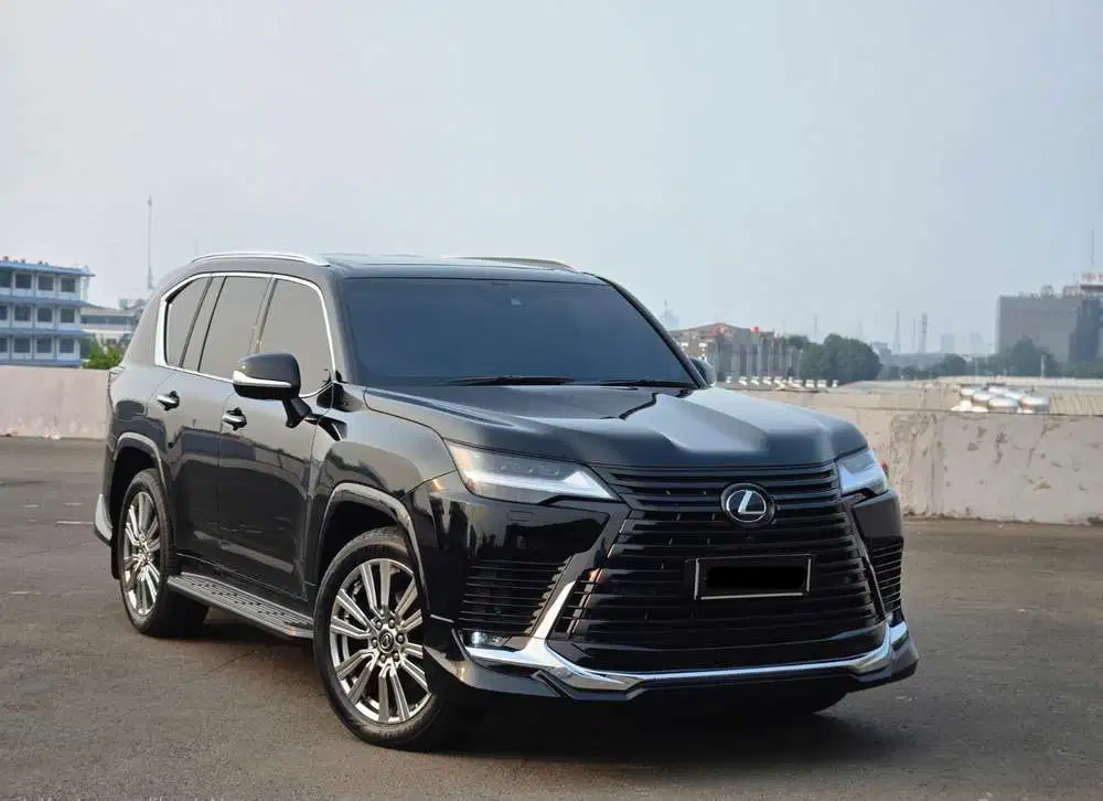 LEXUS LX600 VIP 4 seat 2022 Low KM 11,xxx ONLY. ISTIMEWA. LX 600 ATPM