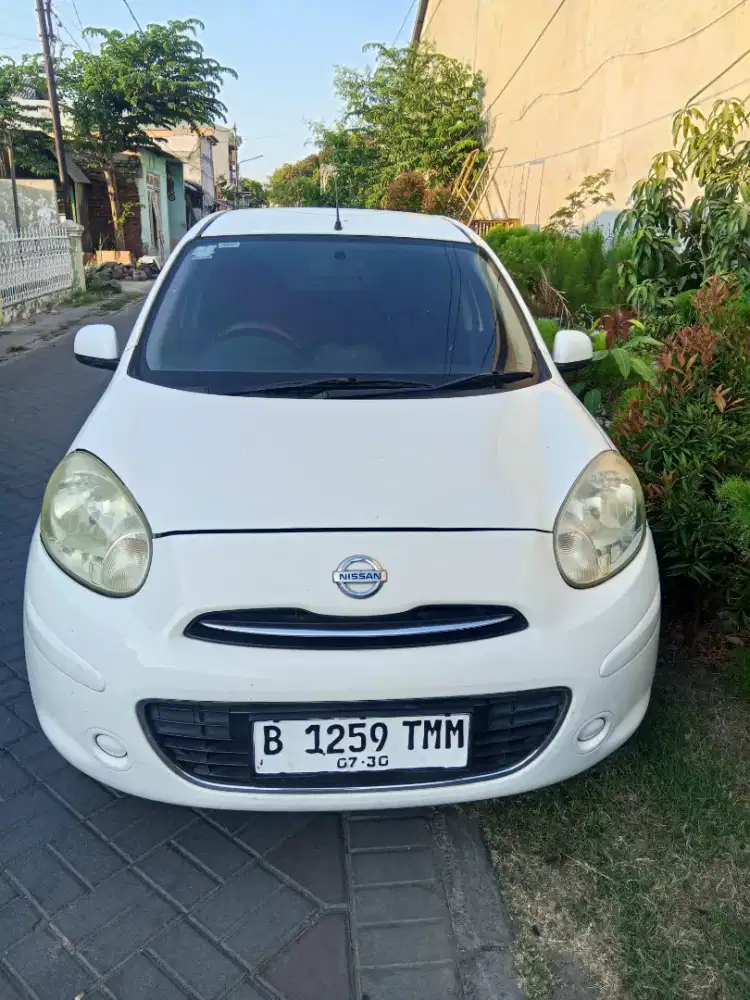 Nissan March AT 2011 Pemakaian pribadi