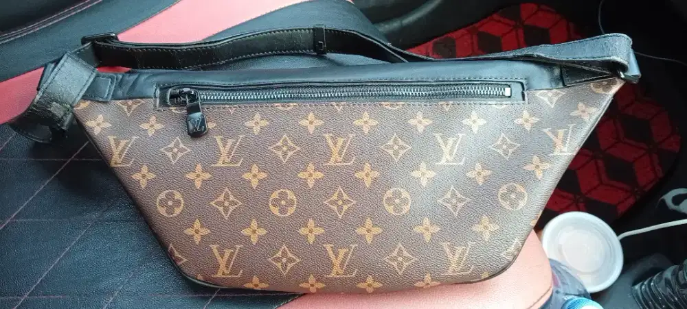 Jual TAS KULIT  WAISTBAG LV LOUS VUITTON ex pakean sendiri