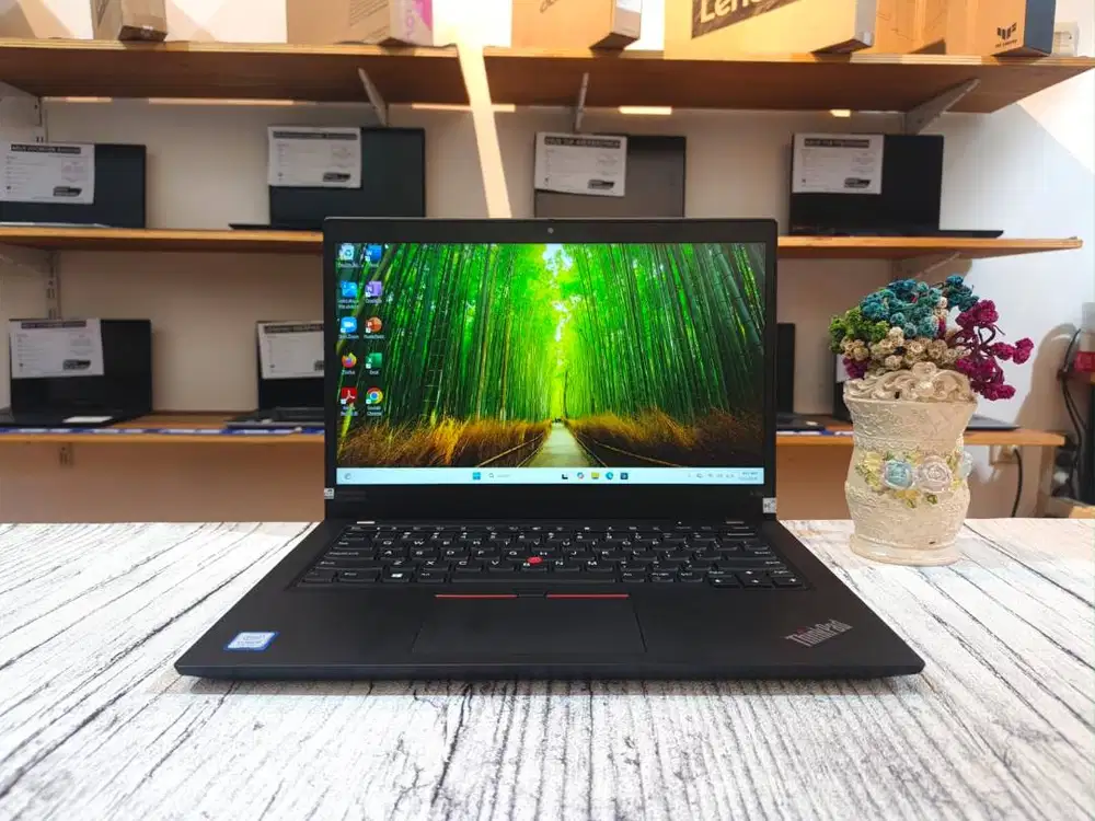 Laptop LENOVO THINKPAD X390 Intel Core i5-8265U RAM 8GB