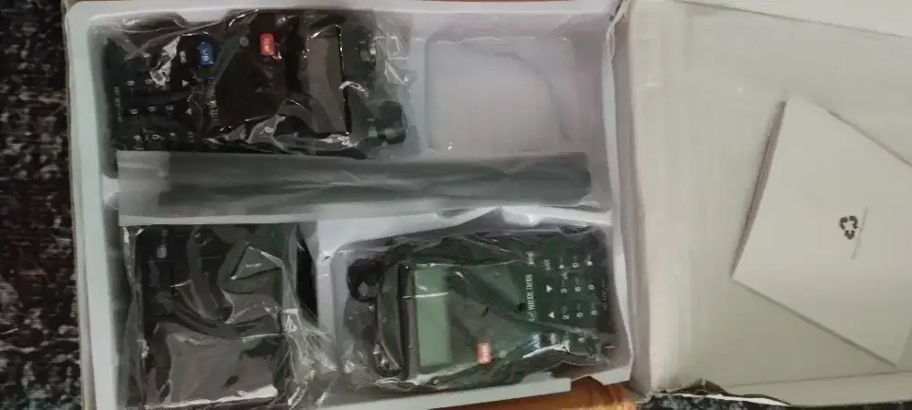 HT Baofeng sepasang Dual Band Like New