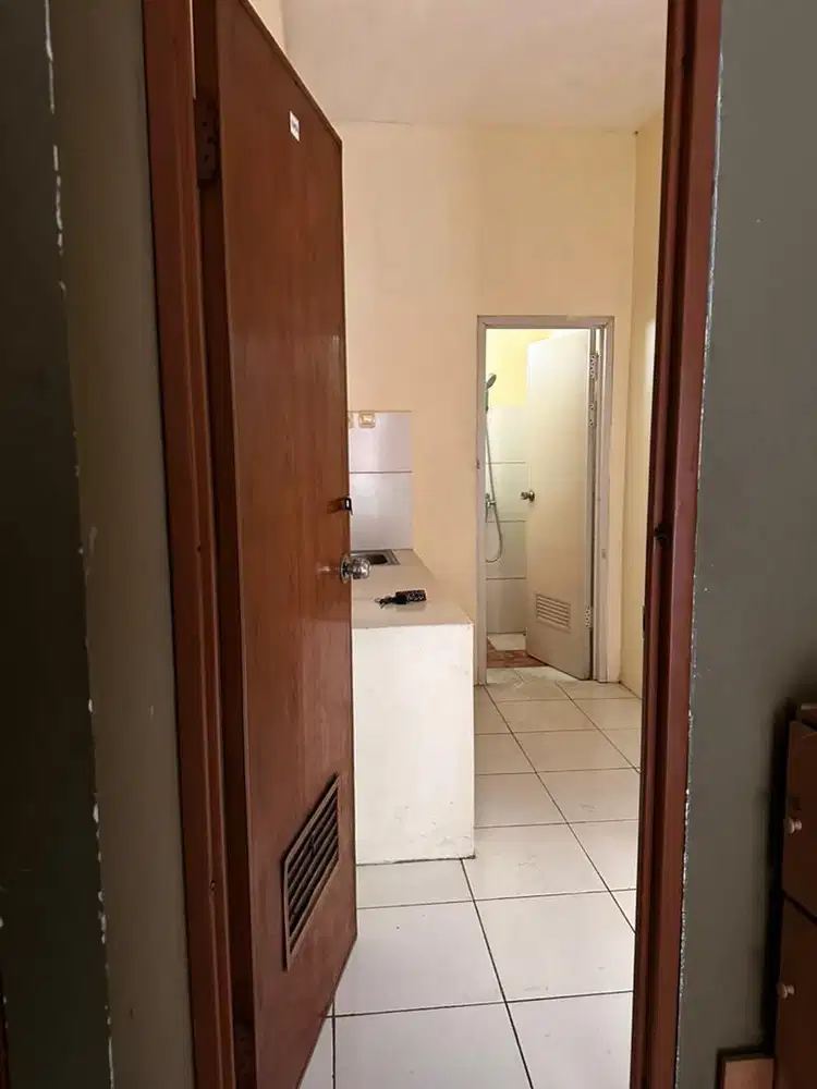 KONTRAKAN / PETAKAN STRATEGIS TANJUNG BARAT, JAKARTA SELATAN