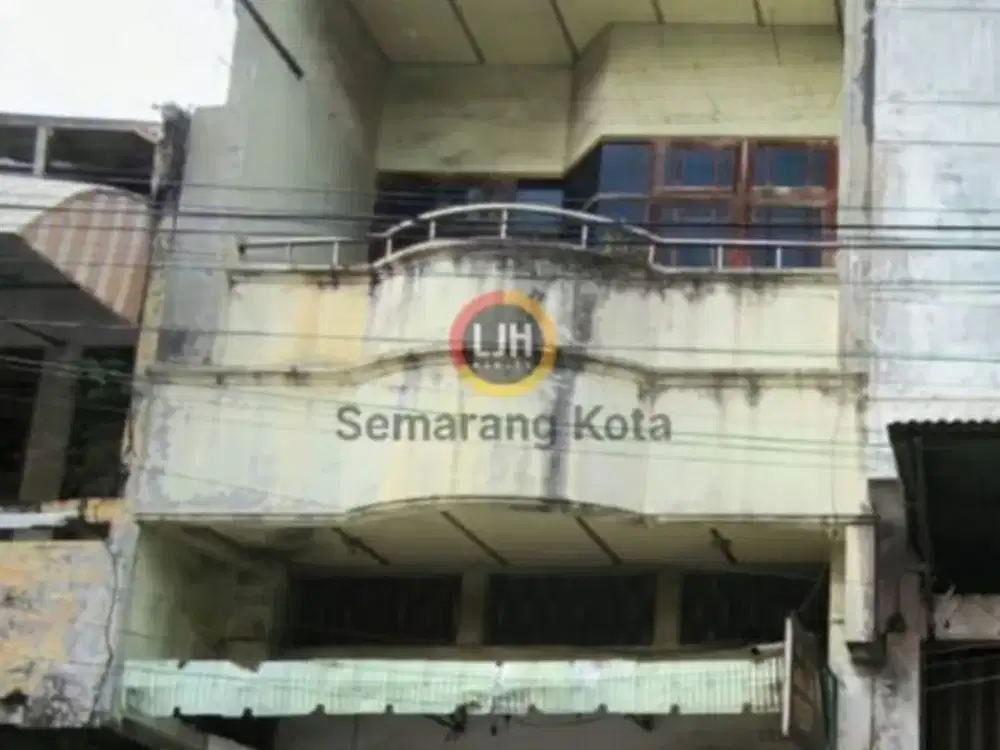 Ruko Menghadap Selatan di Pendamaran Semarang