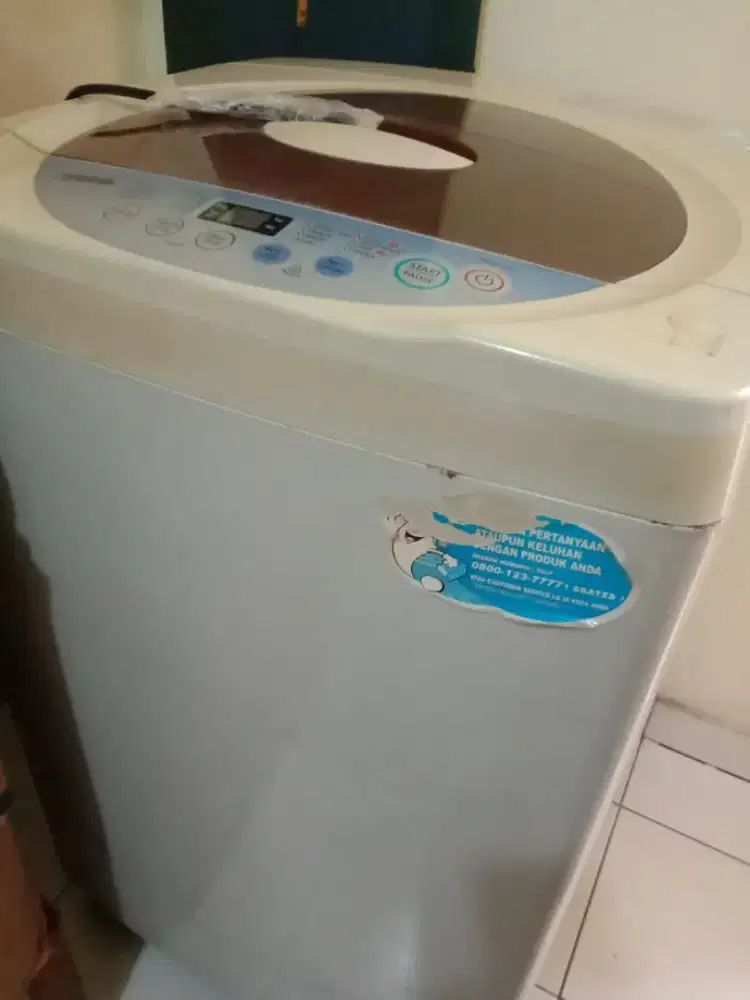 Preloved Mesin Cuci Merk LG TurboDrum type WF-F800TC