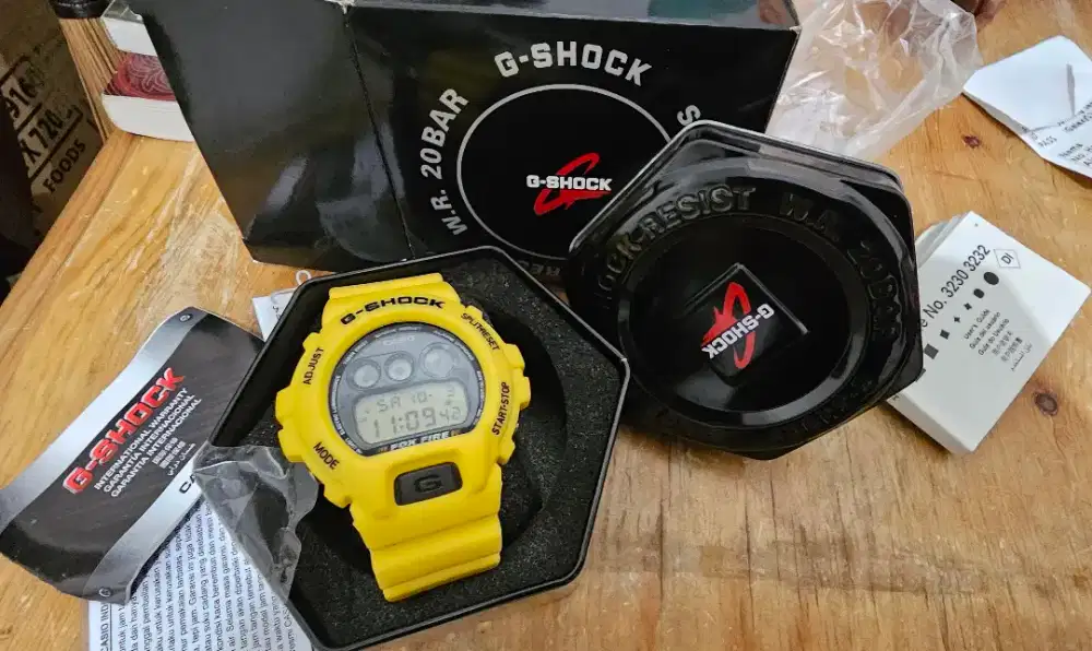 GShock - G Shock DW 6900 Fox Fire (Japan)