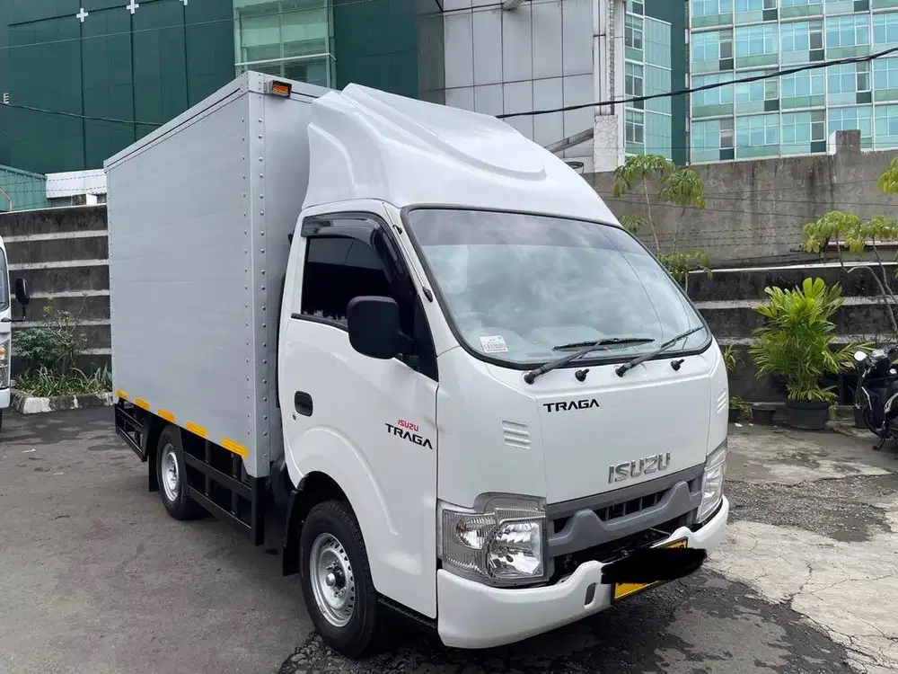 Isuzu Traga Box Alumunium