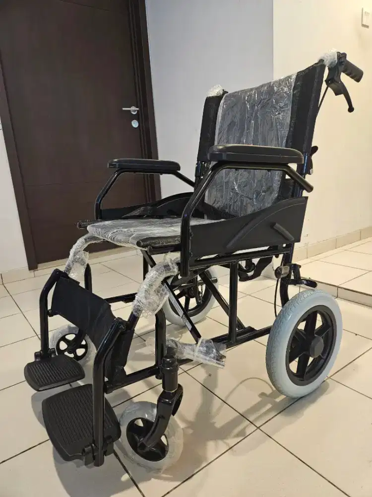 Kursi Roda (Wheel Chair) GEA FS 868