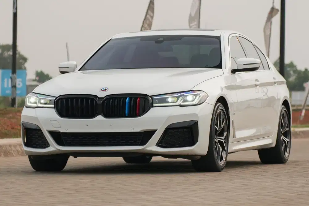 BMW 520i M Sport LCI 2022 (G30) 530I 320I 330I 730I C200 C300 E300