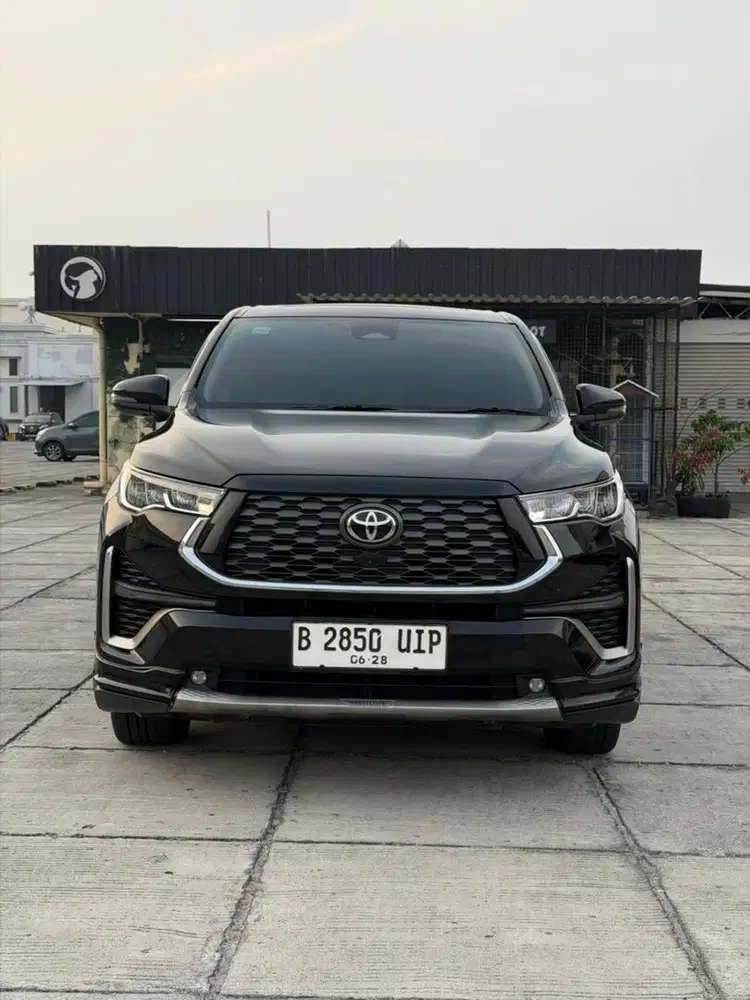 (Km LOW 30ribu Record) TOYOYA INNOVA ZENIX Q HYBRID TSS MODELISTA 2023