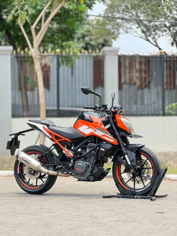 KTM DUKE 250 ABS ORANGE 2018 PAJAK ON MULUS SIAP RIDING
