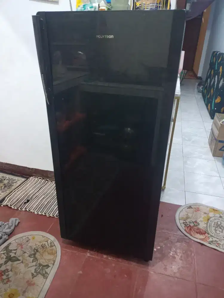 Kulkas Polytron 1 pintu
