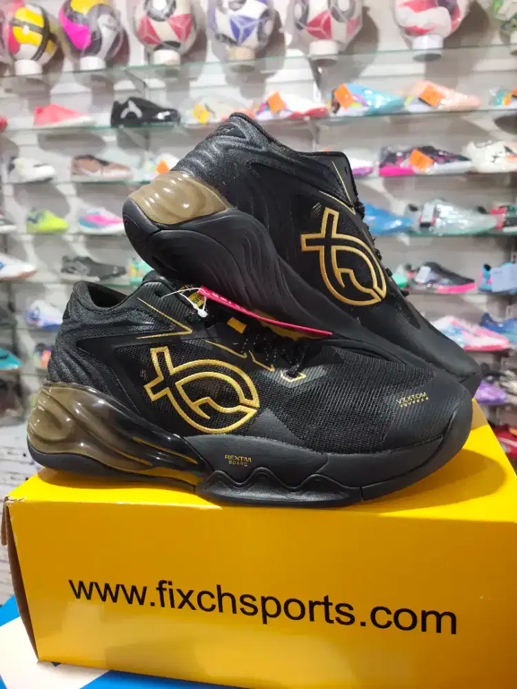 Sepatu voli fixch