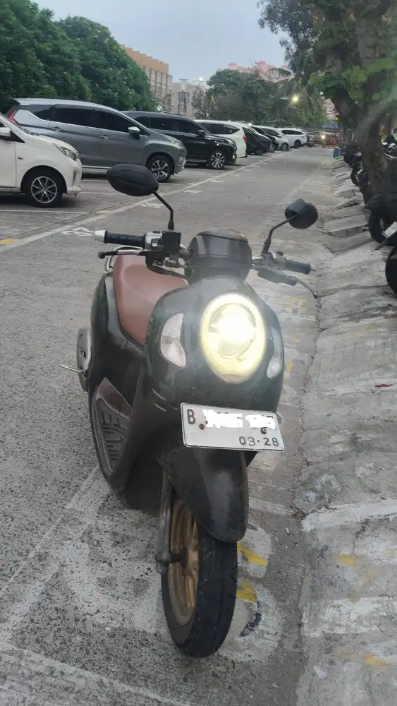 Jual Honda scoopy prestige tahun 2021 pajak panjang
