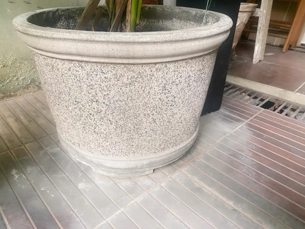 Pot Tanaman/ Bunga Semen Besar Jumbo Free pohon nya