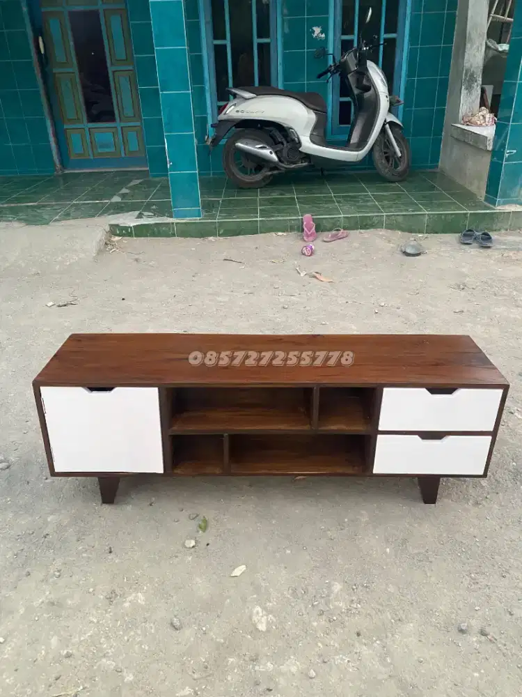 Meja tv minimalis bahan full kayu solid bukan partikel