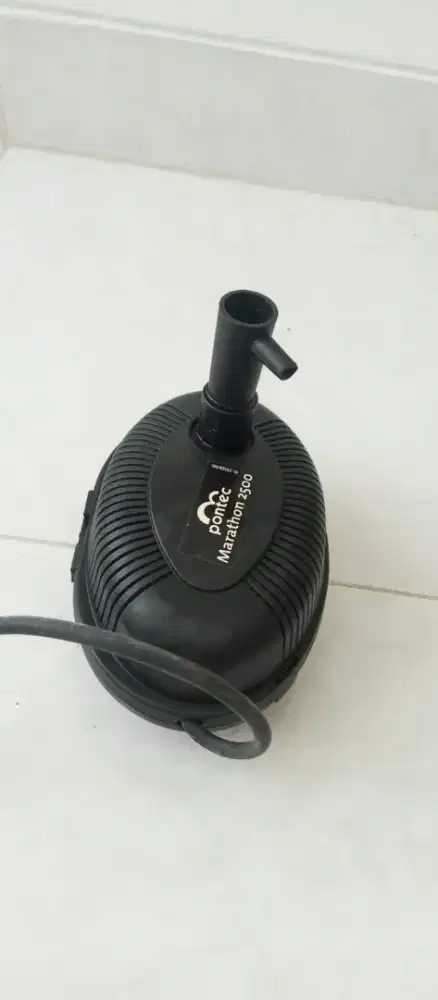 Pompa kolam air mancur. Merk Pontec Marathon 2500
