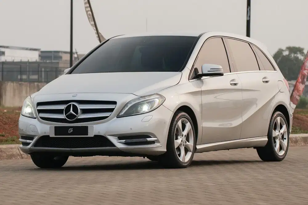 Mercedes Benz B200 Sport 2013 A200 C200 C250 E200 E250 328I 320I 520I