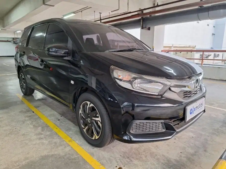 DP MURAH Honda Mobilio 1.5 S Bensin-MT 2021 Hitam CAAMF