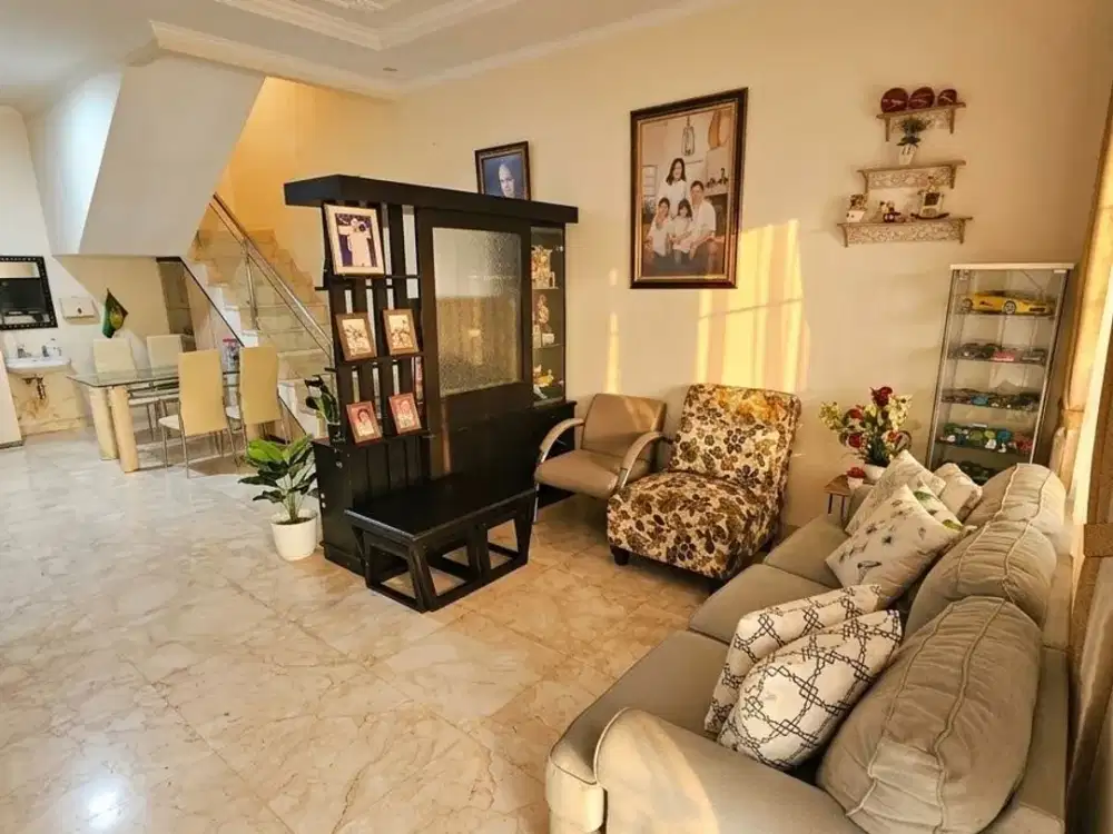 Dijual Cepat Rumah Renovasi 2,5 Lantai di Puri Beta 2 Larangan Ciledug
