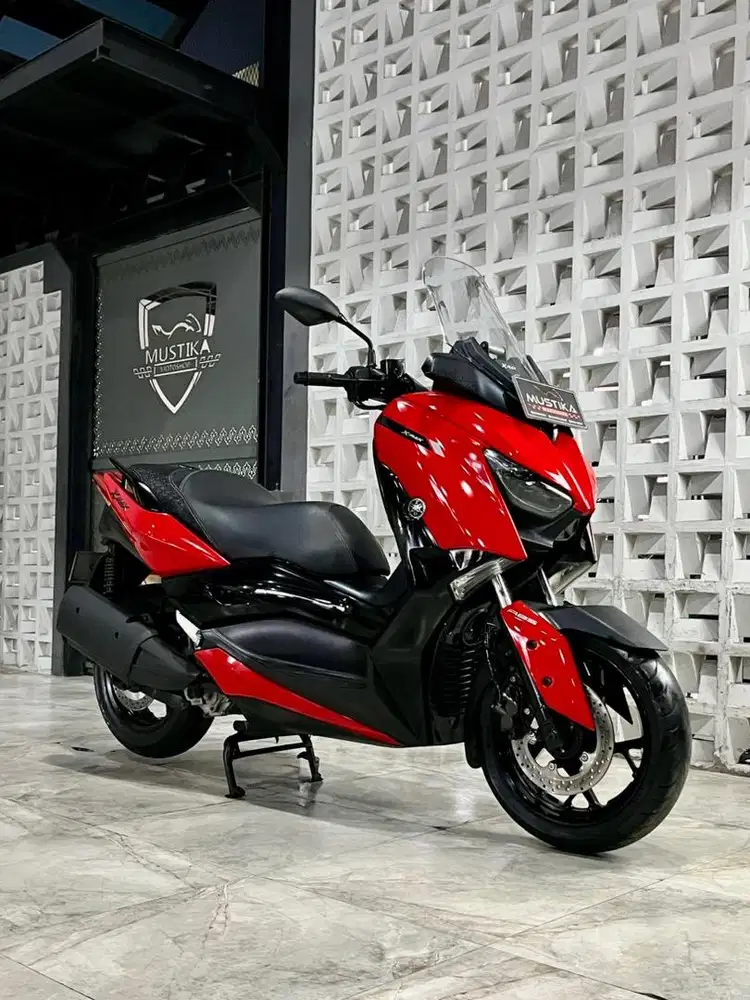 Yamaha Xmax 2022