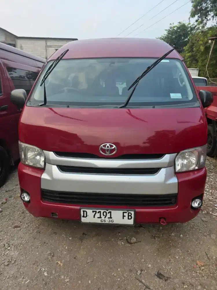 TOYOTA HIACE COMUTER THN 2019