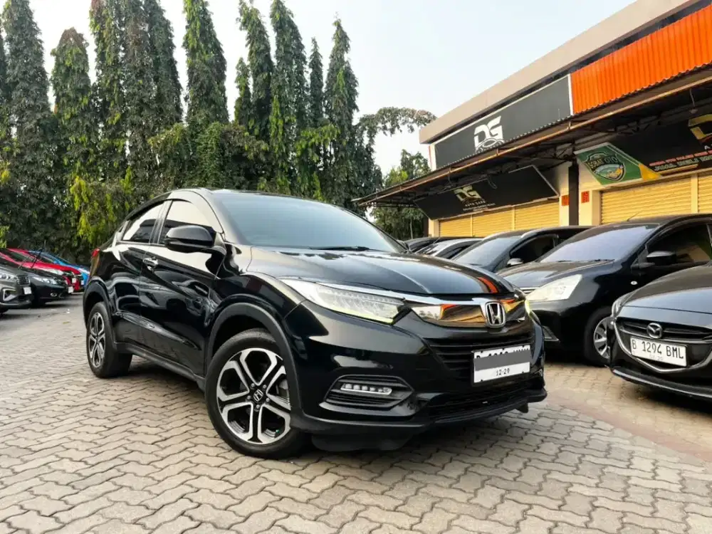 DP 5 JT HONDA HRV SE 2019 CVT SUNROOF BLACK EDITION