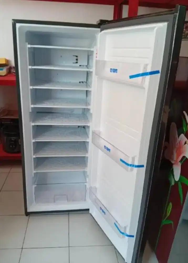 KULKAS FREEZER SHARP 8 RAK