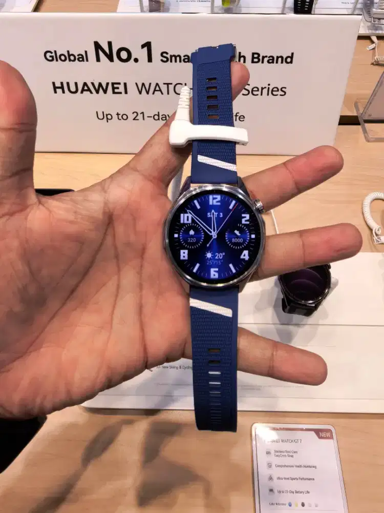 HUAWEI WATCH GT 7  – PREMIUM SMARTWATCH
