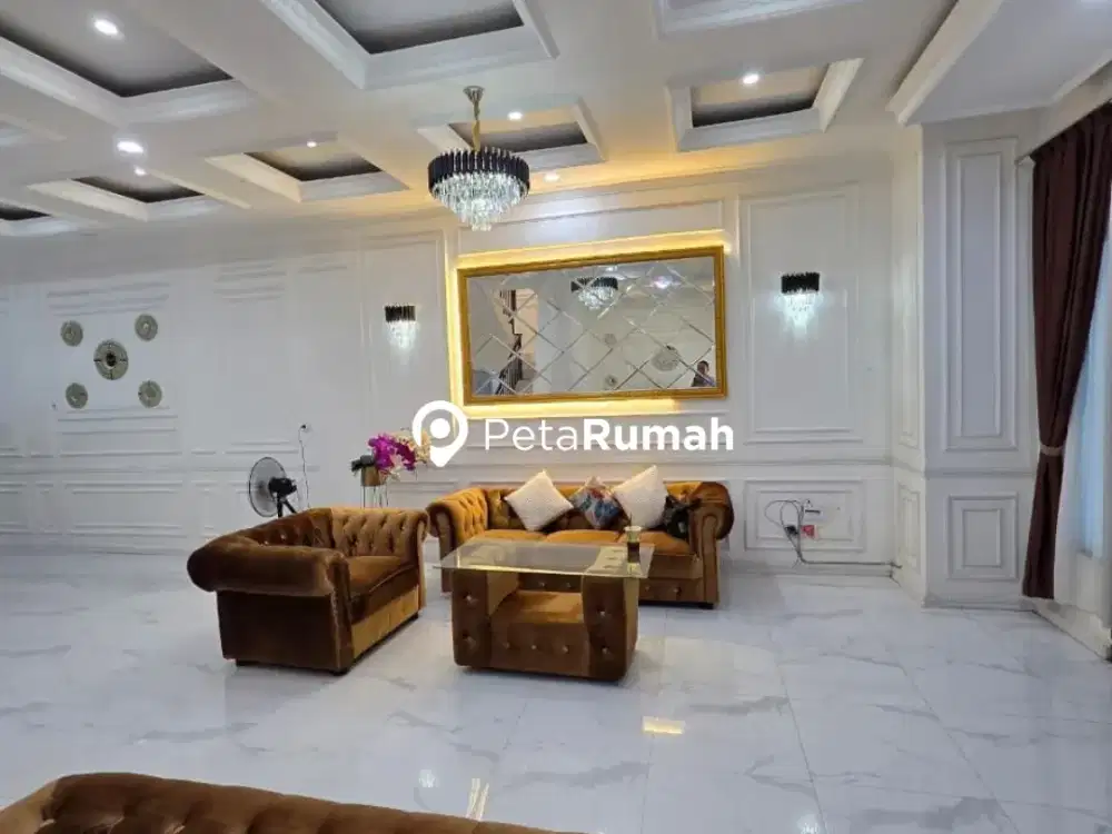 DISEWAKAN RUMAH FULL FURNISH JALAN MERCI RAYA KOMPLEK MEDAN RESORT CITY CLUSTER VOLENDAM (MEIKY)