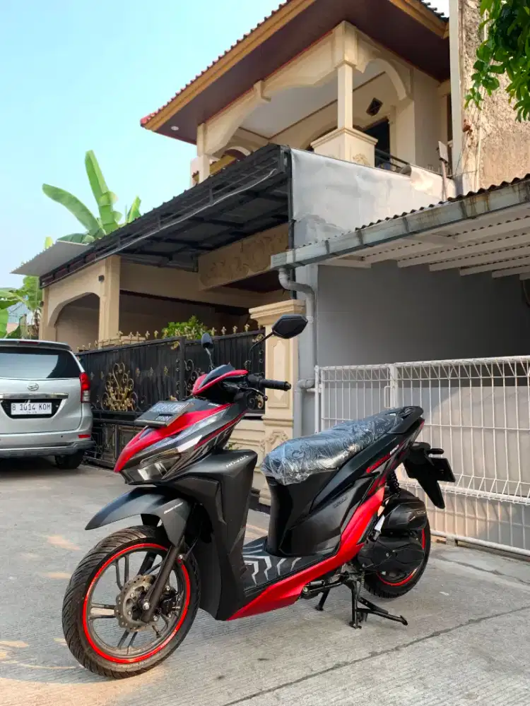 HONDA VARIO 150 LED NEW 2022 KM 24 RB ISTIMEWA