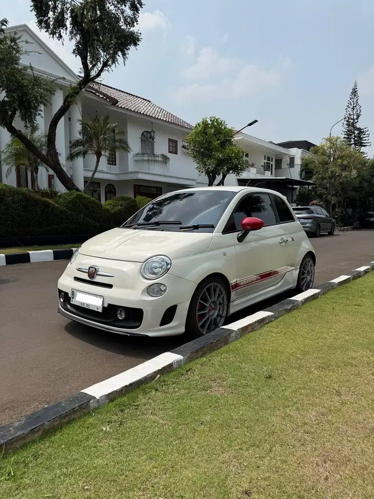 CASH  2010 Fiat Abarth Esseesse 1.4 M/T