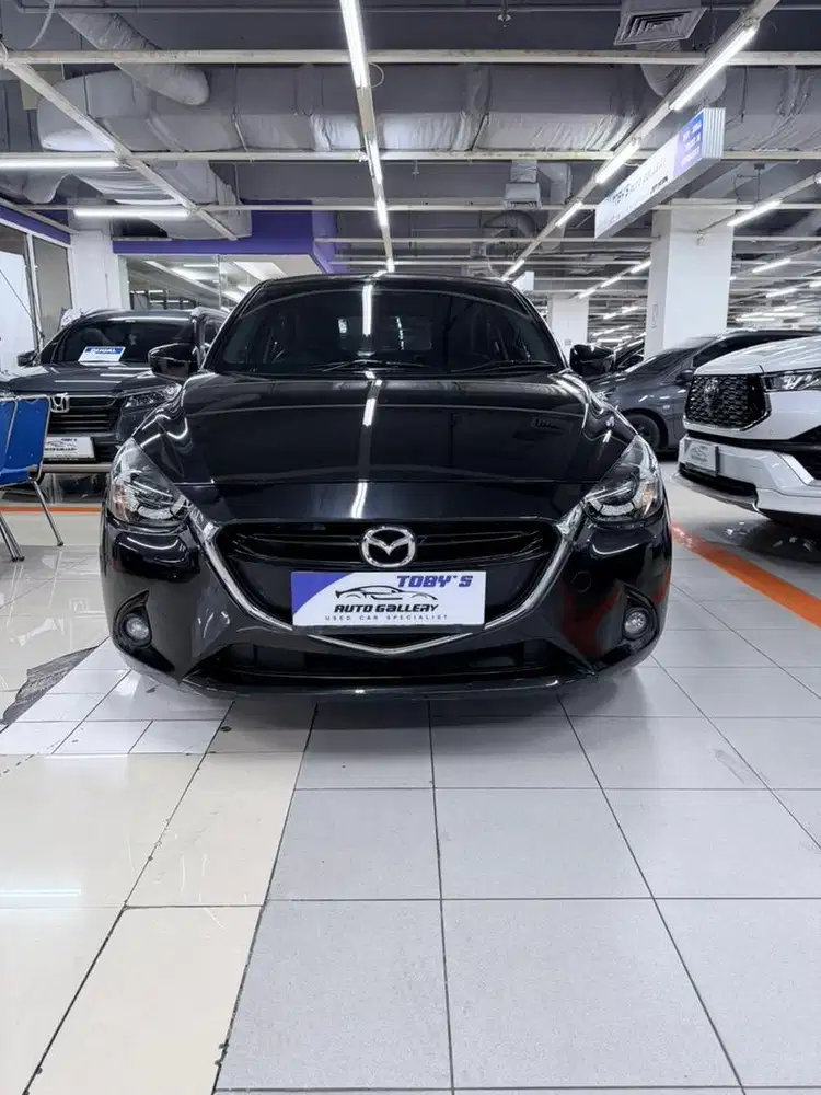 Mazda 2 R Skyactive 2015 DP 25jt
