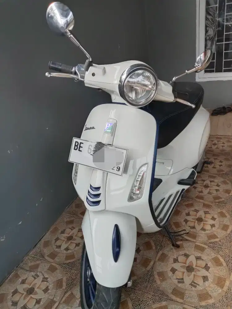 Vespa Primavera I-get 150 abs