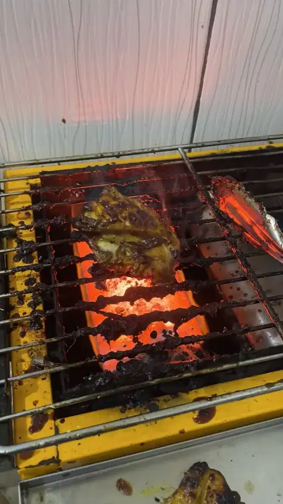 Crew dapur ( kantin/ rumah makan)