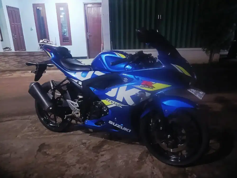 Suzuki GSX R150 ecstar 2019 (minus baca deskripsi)