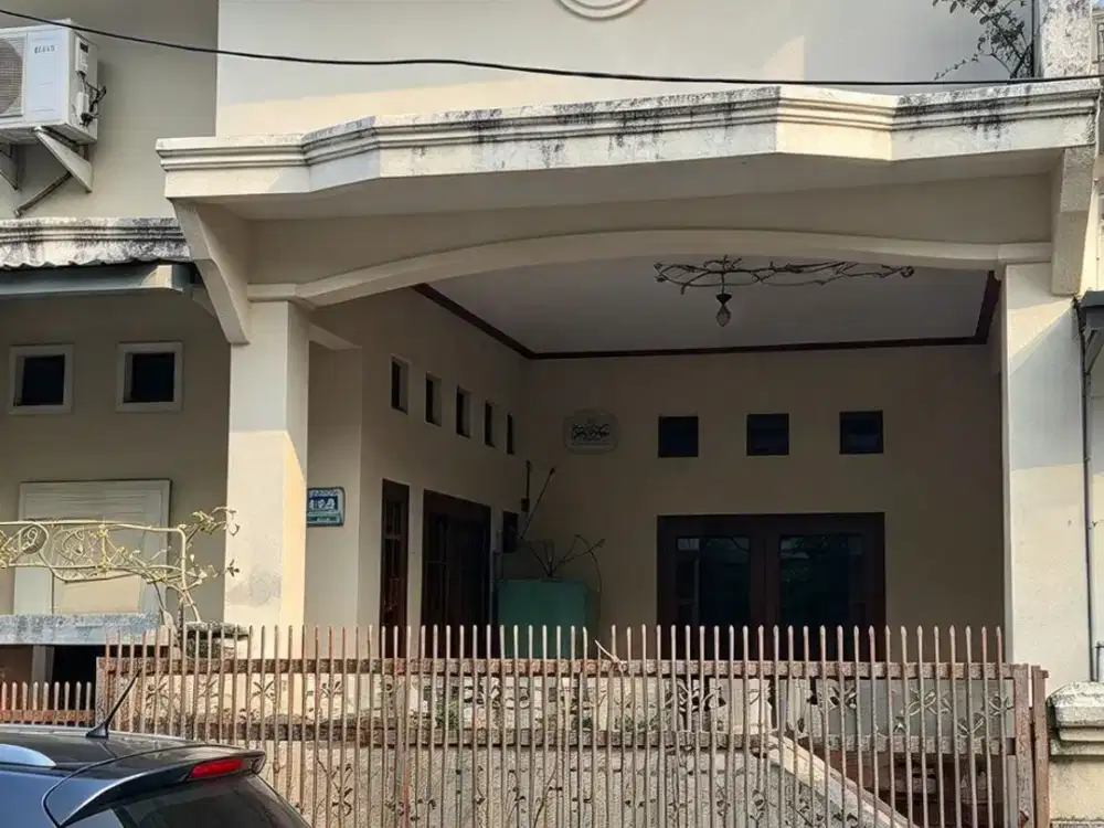 DIJUAL RUMAH 2 LANTAI SIAP HUNI HARGA TERJANGKAU DENGAN LOKASI STRATEGIS DI HARAPAN BARU BEKASI