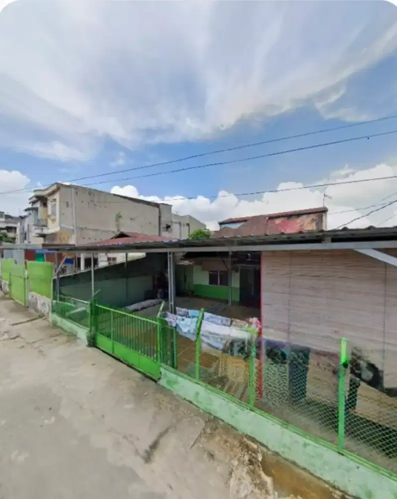 Jual Rumah dgn cepat .Bangunan lama 2 lantai