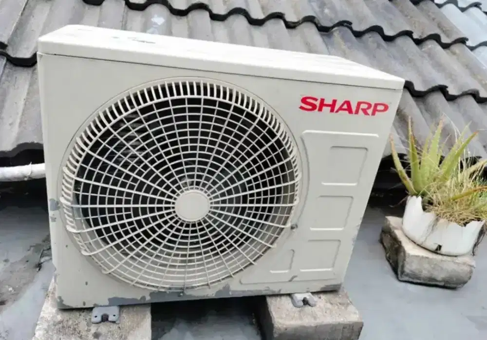 Service Ac,Kulkas,Pompa Air,Mesin Cuci dan Bongkar Pasang AC.