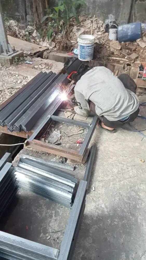 menerima jasa las kanopi, pagar ,tralis ,,dan renovasi rumah