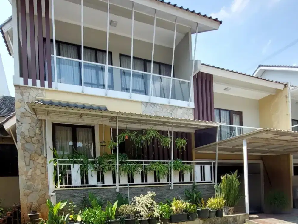 Rumah Memiliki Bangunan Split Level di Sektor 7 Bintaro Jaya