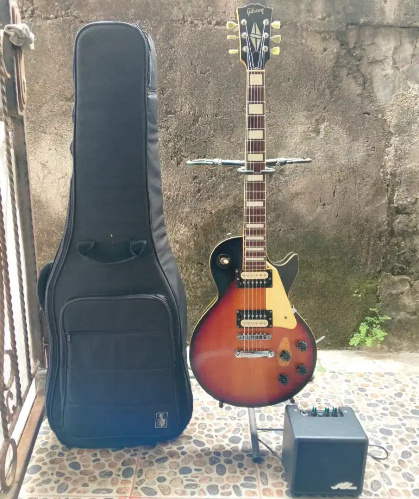 Ready Gitar Elektrik Gibson Lespaul Sepaket Sama Ampli Gitar Nya !!!