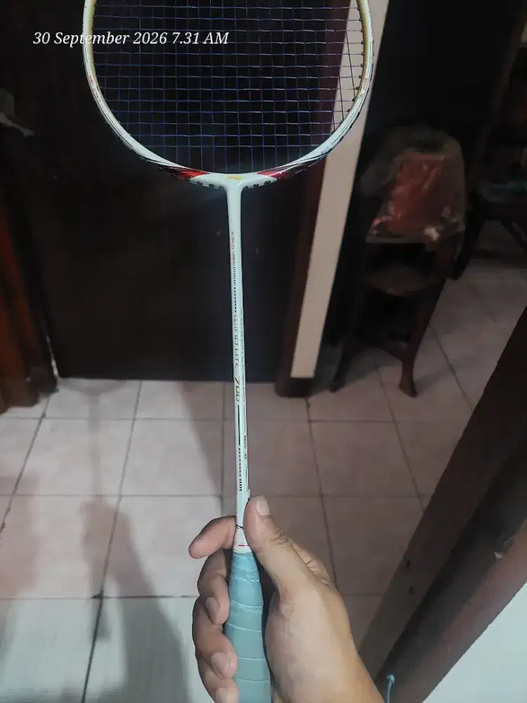 Raket Lining wind lite 700