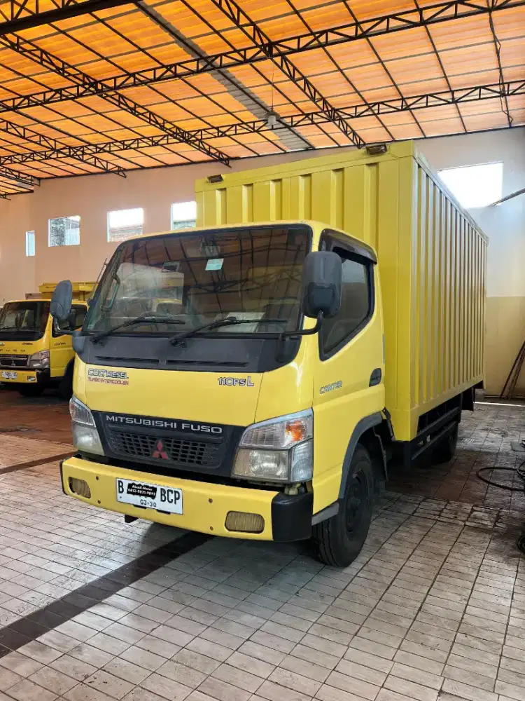 Mitsubishi canter engkel box besi FE71 thn 2014