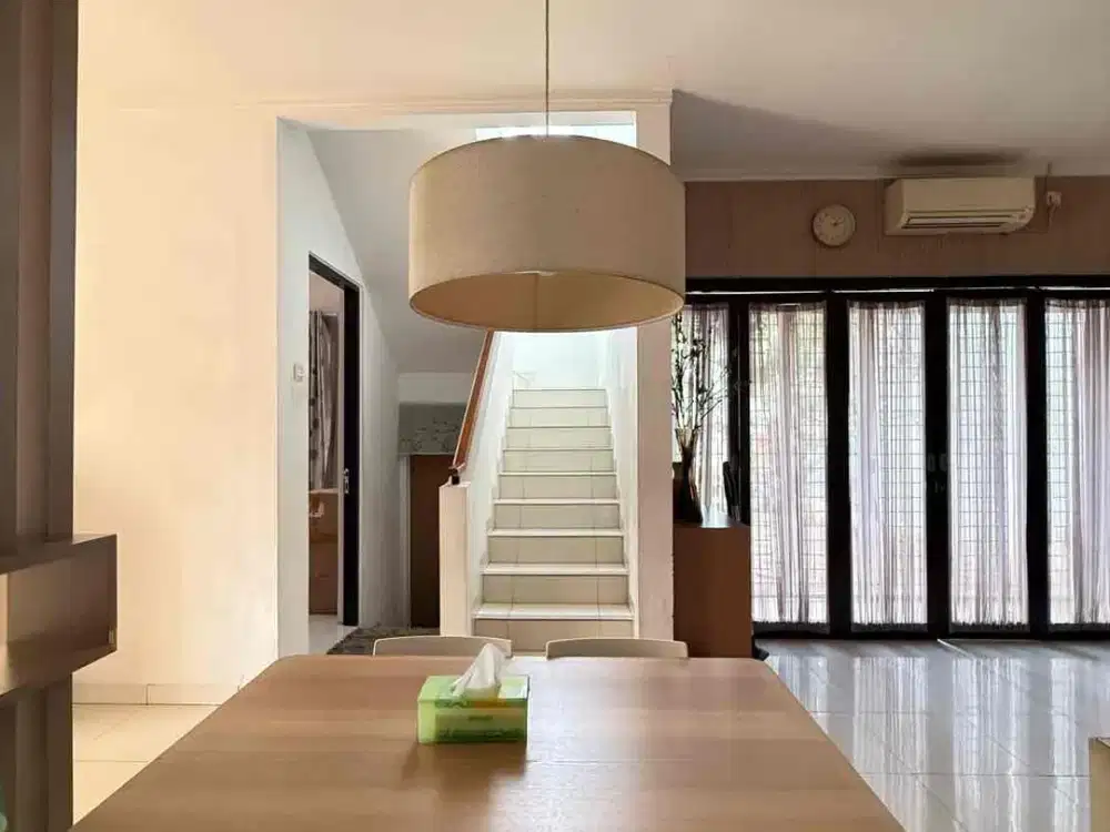 Di Sewakan Rumah Hook Full Furnish Di Discovery Bintaro Jaya