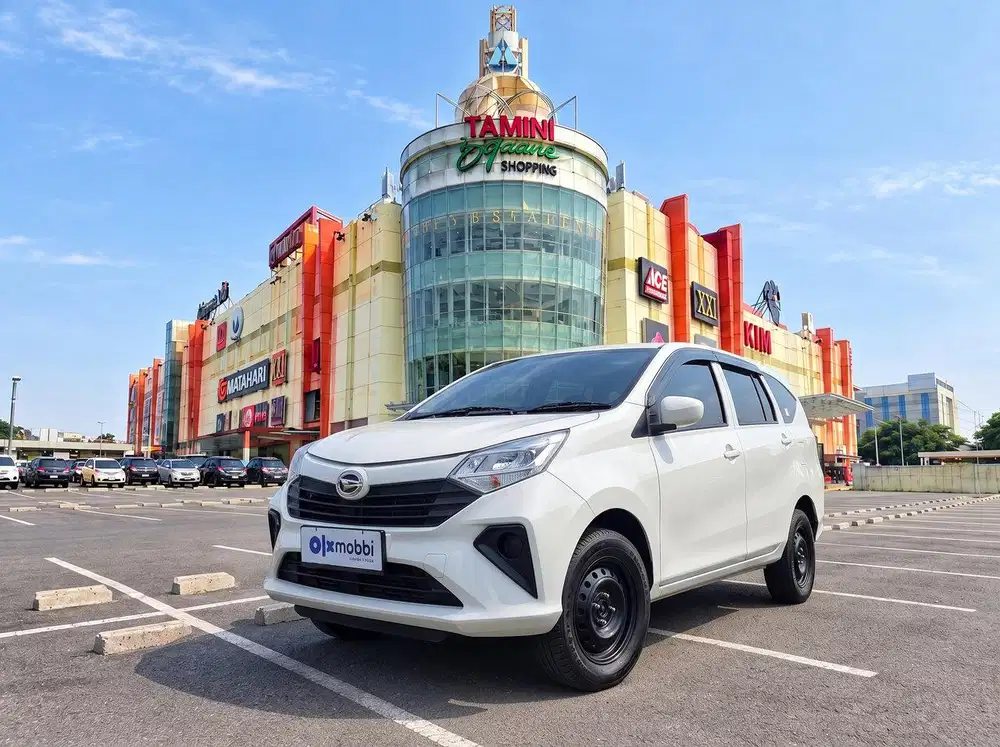 TDP RENDAH - Daihatsu Sigra 1.0 M Bensin-MT 2023 Putih CROFB