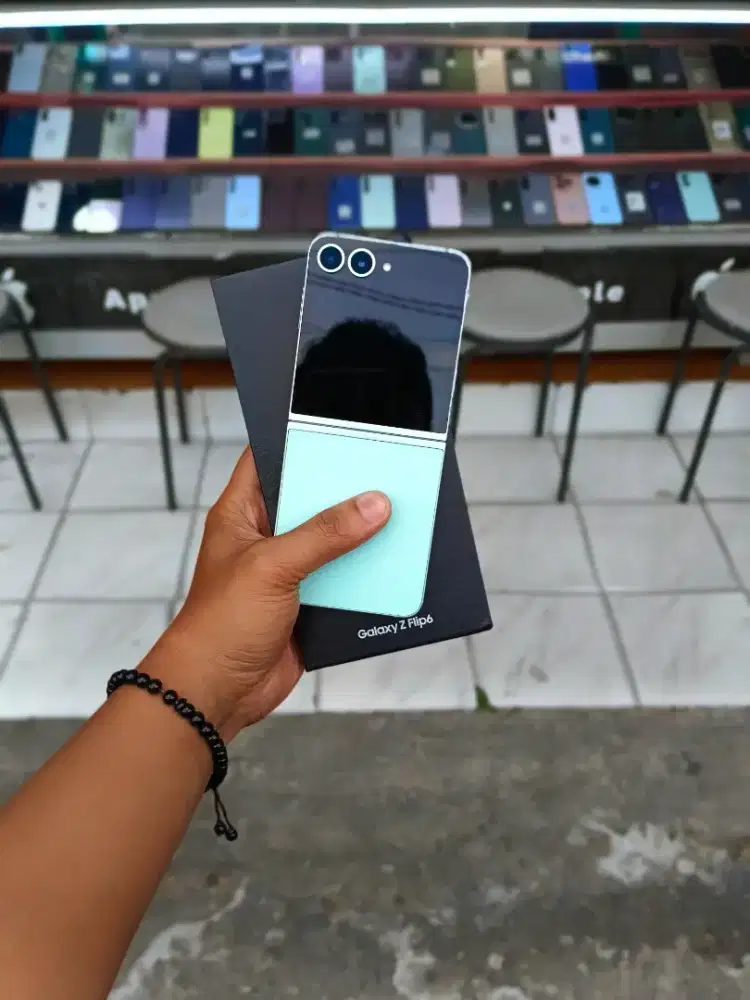SAMSUNG Z FLIP. 6 Ram 12/256gb Fullset