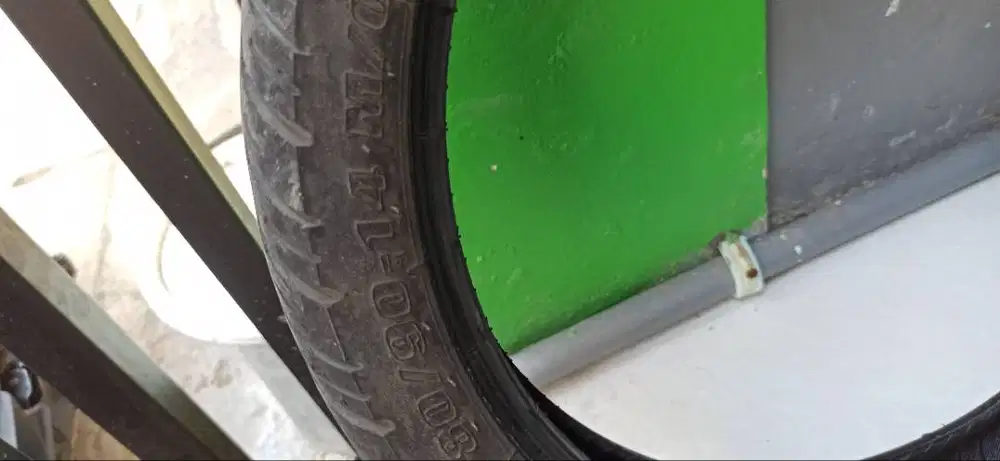 Ban bekas sepeda motor matic 80/90