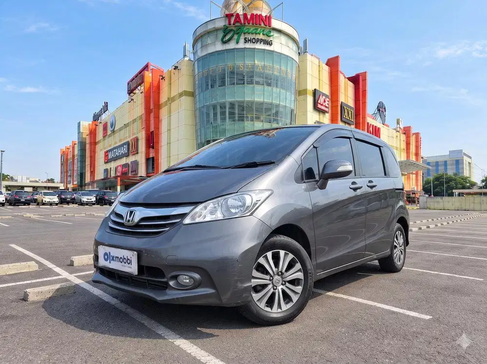 TDP RENDAH - Honda Freed 1.5 E Bensin-AT 2012 Abu CTZVB