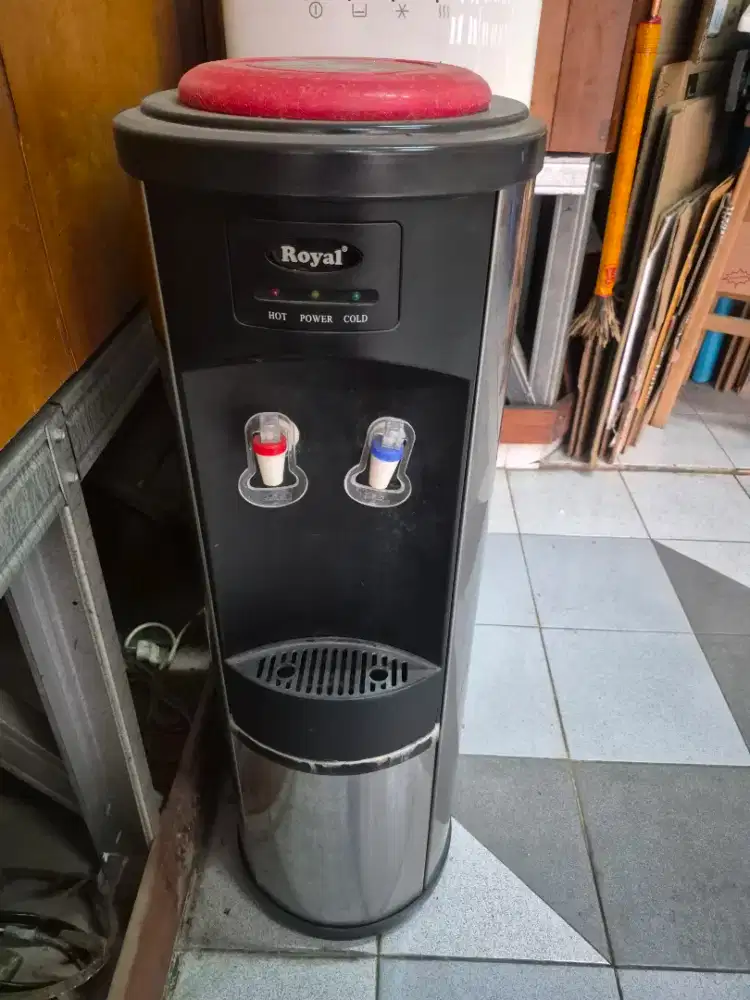 Dispenser ROYAL galon atas