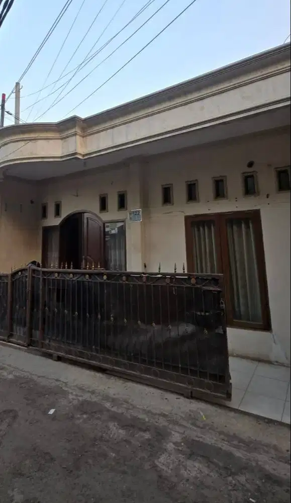 Disewakan rumah mungil di Kebayoran Lama Jakarta Selatan